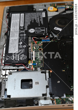 ノートパソコン修理 データ復旧 部品交換 ノートパソコン修理 データ復旧 部品交換 128190984