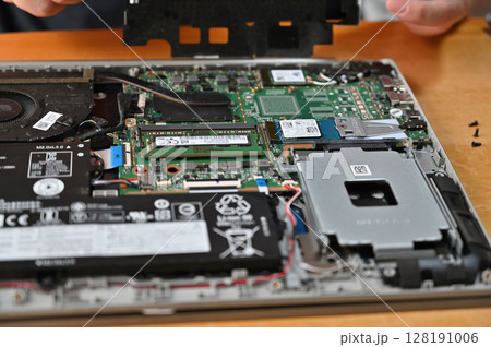 ノートパソコン修理　データ復旧　部品交換 128191006