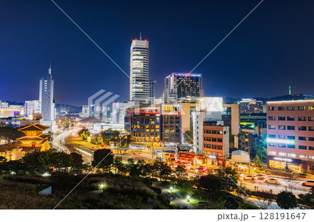 ソウル　夜の東大門 128191647