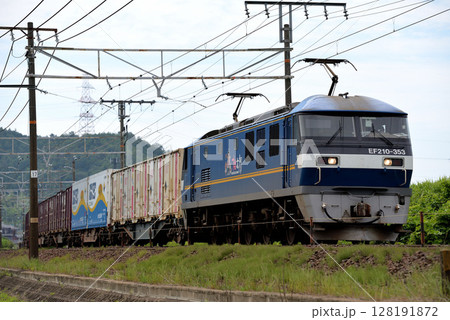 東海道線を走るEF210-353コンテナ貨物列車 東海道線を走るEF210-353コンテナ貨物列車 128191872
