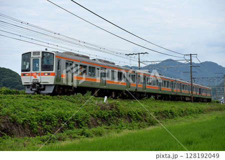 最後の活躍をする311系普通電車4両 最後の活躍をする311系普通電車4両 128192049