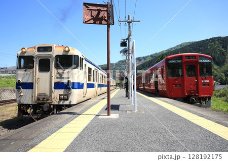 【JR九州】キハ147形とキハ200形1100番台（豊肥本線：立野駅） 128192175