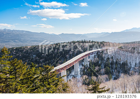 青森県　髙山稲荷神社の風景 128193376