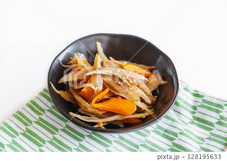 きんぴらごぼう 128195633
