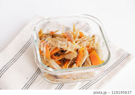 きんぴらごぼう 128195637