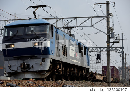 東海道線を走るEF210‐148コンテナ貨物列車 128200167