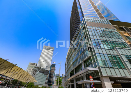 東京　中央区 八重洲の都市風景　東京ミッドタウン八重洲 128213740