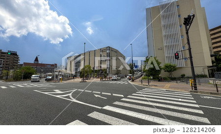 大阪府吹田市　阪急千里山駅周辺の風景 128214206