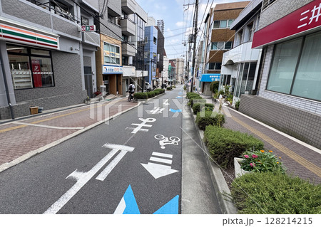 大阪府吹田市 阪急千里山駅周辺の風景 大阪府吹田市 阪急千里山駅周辺の風景 128214215