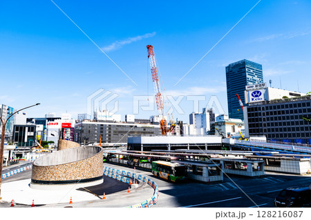 東京都市風景 新宿駅西口の再開発工事 2025.06 e-2 高彩度コントラスト 東京都市風景 新宿駅西口の再開発工事 2025.06 e-2 高彩度コントラスト 128216087