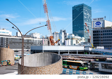 東京都市風景 新宿駅西口の再開発工事 2025.06　f-1 128216092