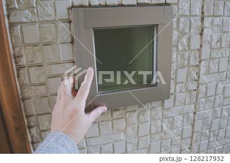 小窓ガラス 小窓ガラス 128217932