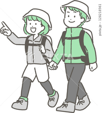 ハイキングや登山をする若い夫婦のイラスト ハイキングや登山をする若い夫婦のイラスト 128218561