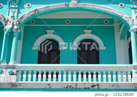 Detailed view of windows, doors and balconies of city buildings Detailed view of windows, doors and balconies of city buildings 128218680