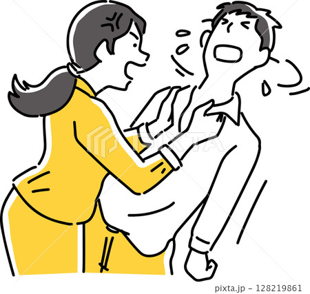 男性の胸ぐらをつかんで問いただす女性 128219861