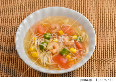 夏の味覚 ゼリー野菜の素麺 夏の味覚 ゼリー野菜の素麺 128220711