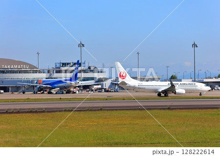 【香川県】さぬきこどもの国から見た（高松空港） 128222614