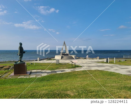 日本本土最北の地・宗谷岬公園 128224411