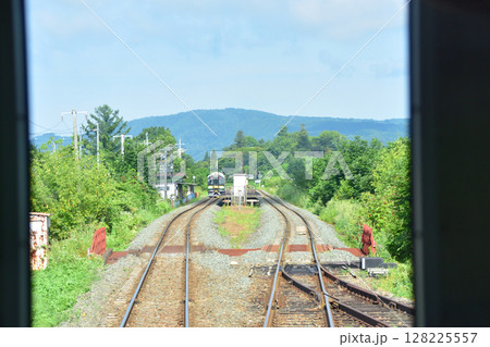 JR北海道、根室本線の帯広駅から池田駅までの普通列車風景(2023年夏) 128225557