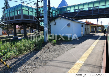 JR北海道、根室本線の帯広駅から池田駅までの普通列車風景(2023年夏) JR北海道、根室本線の帯広駅から池田駅までの普通列車風景(2023年夏) 128225568