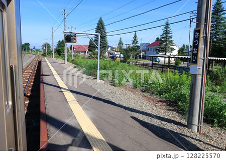JR北海道、根室本線の帯広駅から池田駅までの普通列車風景(2023年夏) 128225570
