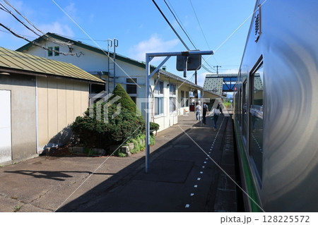 JR北海道、根室本線の帯広駅から池田駅までの普通列車風景(2023年夏) JR北海道、根室本線の帯広駅から池田駅までの普通列車風景(2023年夏) 128225572