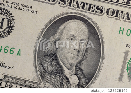 dollars that are legal tender, money with a face value of one hundred dollars, closeup, obverse of dollars 128226143