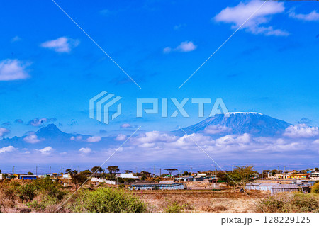 Mount Kilimanjaro Landscapes Highway Road Kimana Emali Oloitokitok Kenya Tanzania 128229125