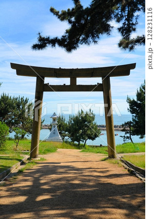 明石・住吉神社の鳥居越しの眺望 明石・住吉神社の鳥居越しの眺望 128231116