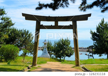 明石・住吉神社の鳥居越しの眺望 明石・住吉神社の鳥居越しの眺望 128231118