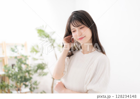 女性　ヘアケア	 128234148