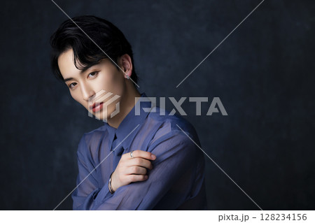 若い男性のポートレート 若い男性のポートレート 128234156