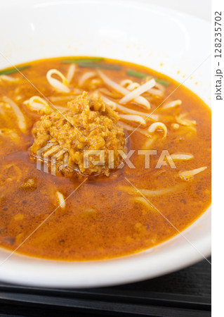 美味しいピリ辛台湾ラーメン 美味しいピリ辛台湾ラーメン 128235702