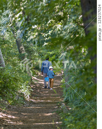 親子の冒険 128237024