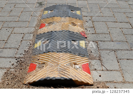 Road markings in Israel 128237345