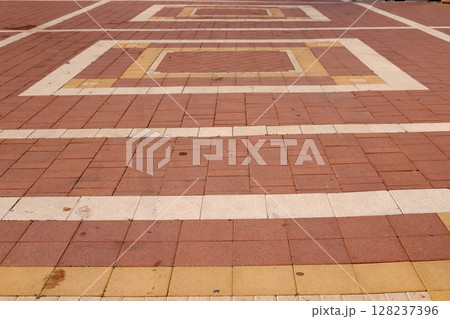 Road markings in Israel 128237396