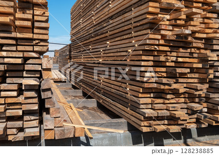 Warehouse with various types of timber 128238885