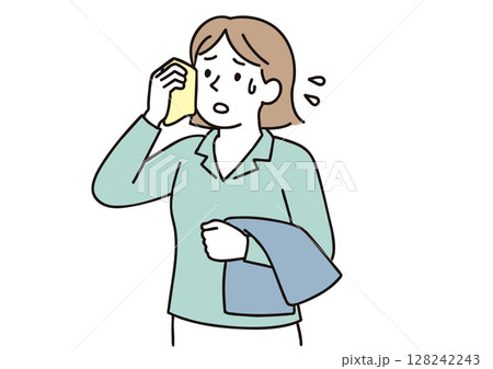 汗をかきながら熱中症が不安な女性（夏） 128242243