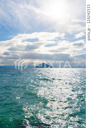 香川県小豆郡 豊島の海の風景 香川県小豆郡 豊島の海の風景 128242515