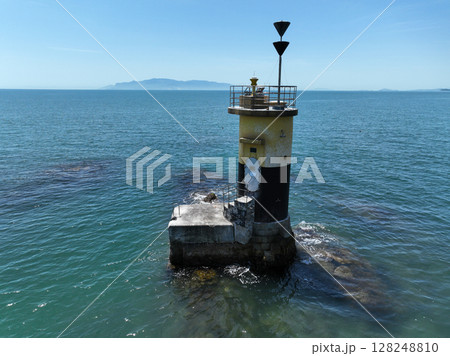 兵庫県赤穂市　赤穂灯標 128248810