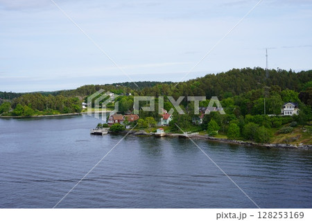 ストックホルムの小島 128253169