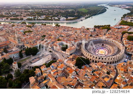 Aerial view of old town Arles, France Aerial view of old town Arles, France 128254634