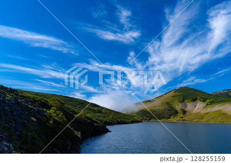 【山岳素材】初秋の白馬大池【長野県】 128255159