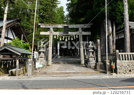 【塩尻市 信濃国二之宮「小野神社」大鳥居】 【塩尻市 信濃国二之宮「小野神社」大鳥居】 128256731