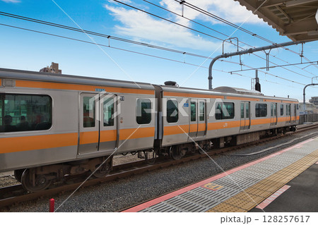 中央線 快速電車 グリーン車 ホーム 中央線 快速電車 グリーン車 ホーム 128257617