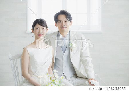 ウェディング 新郎新婦 ウェディング 新郎新婦 128258085