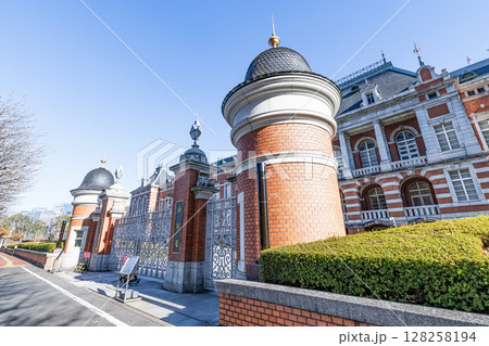 東京都千代田区霞ヶ関　快晴の法務省旧本館　赤れんが棟 128258194