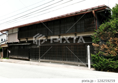 【御代田町　旧中山道「小田井宿」問屋跡(安川家住宅)】 128259259