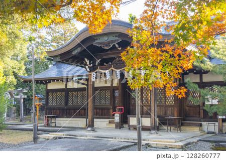 秋の京都 新日吉神宮 拝殿・本殿 秋の京都 新日吉神宮 拝殿・本殿 128260777