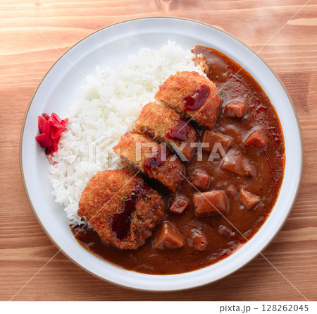 できたて湯気香るサクサクひれかつカレーライス 128262045